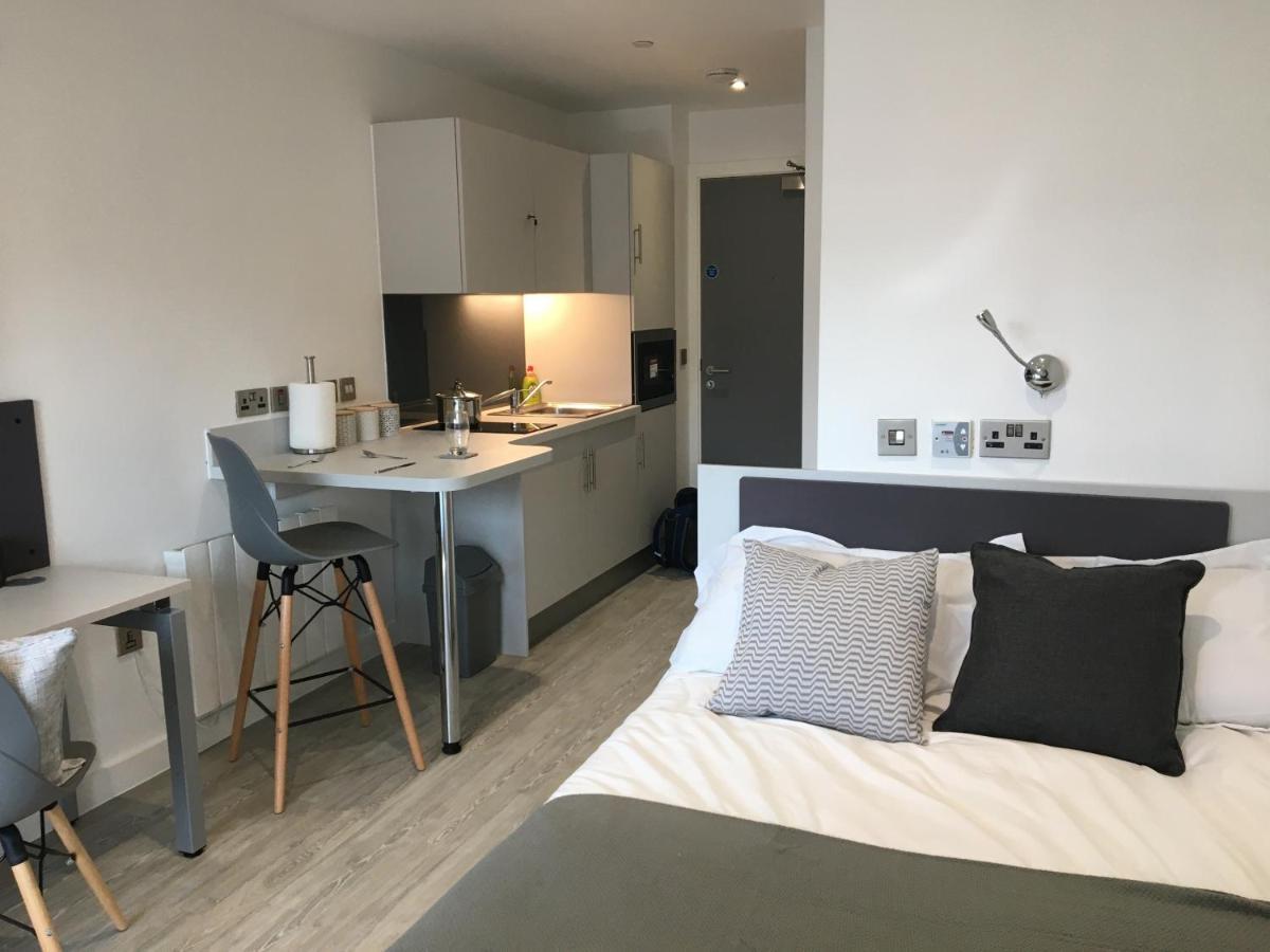 Modern Studios, Newcastle Under Lyme - Sk Экстерьер фото