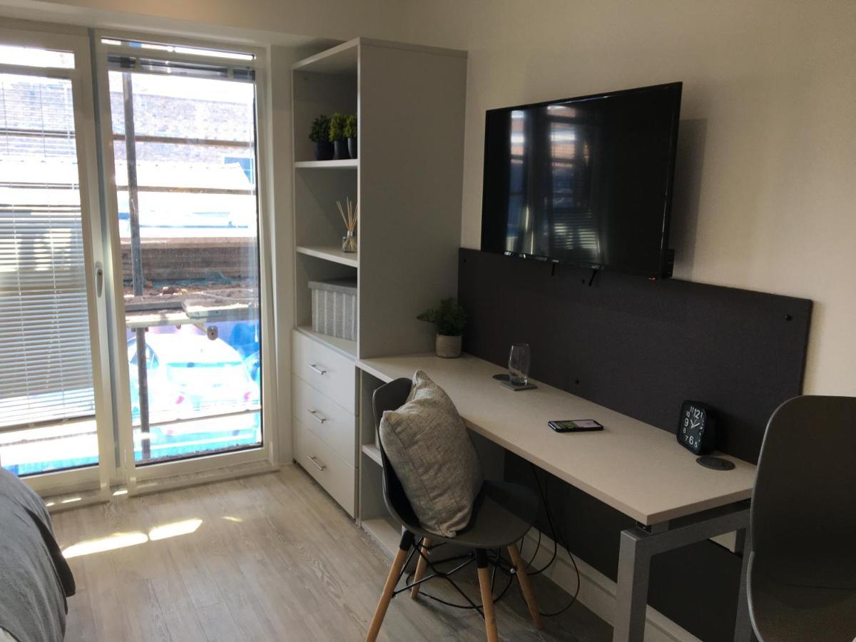 Modern Studios, Newcastle Under Lyme - Sk Экстерьер фото
