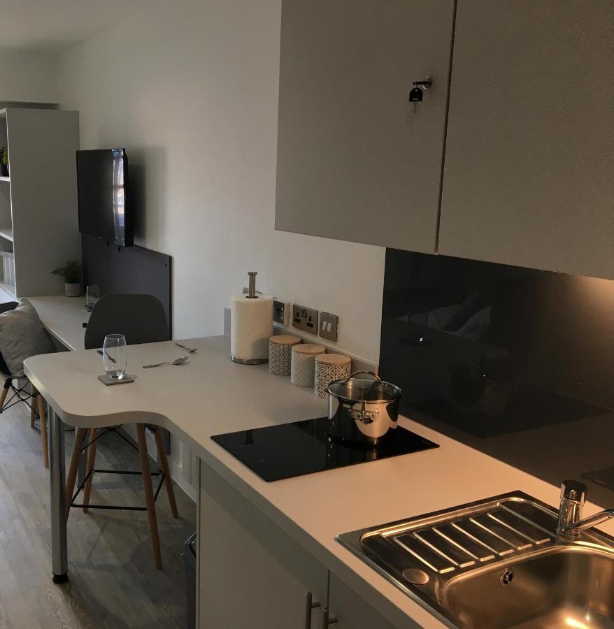 Modern Studios, Newcastle Under Lyme - Sk Экстерьер фото